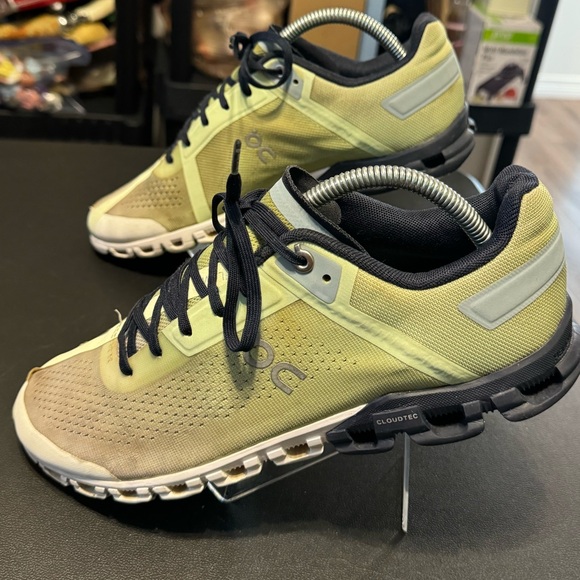 On Cloudflow Meadow White 35.98685 Speedboard Women's 9 Men’s 7.5 Running Shoes - Picture 3 of 16